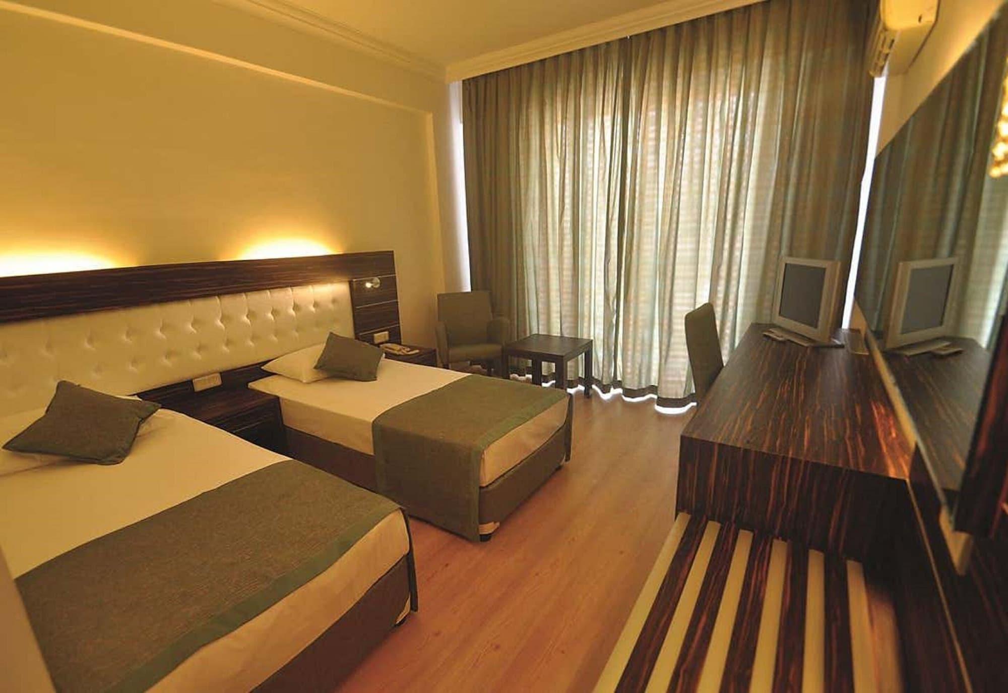 Hotell Sunny Hill Alya 4*