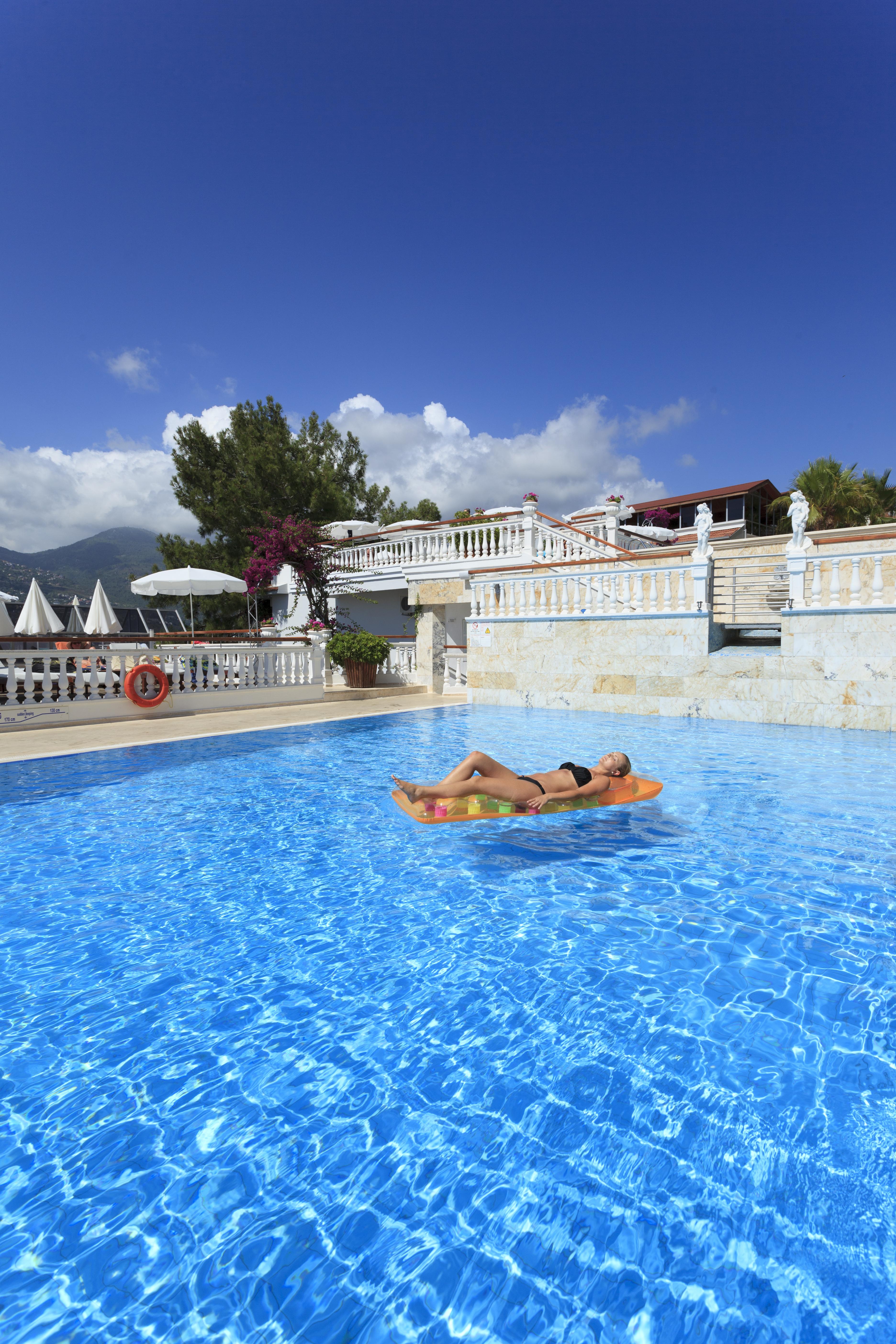 Hotell Sunny Hill Alya