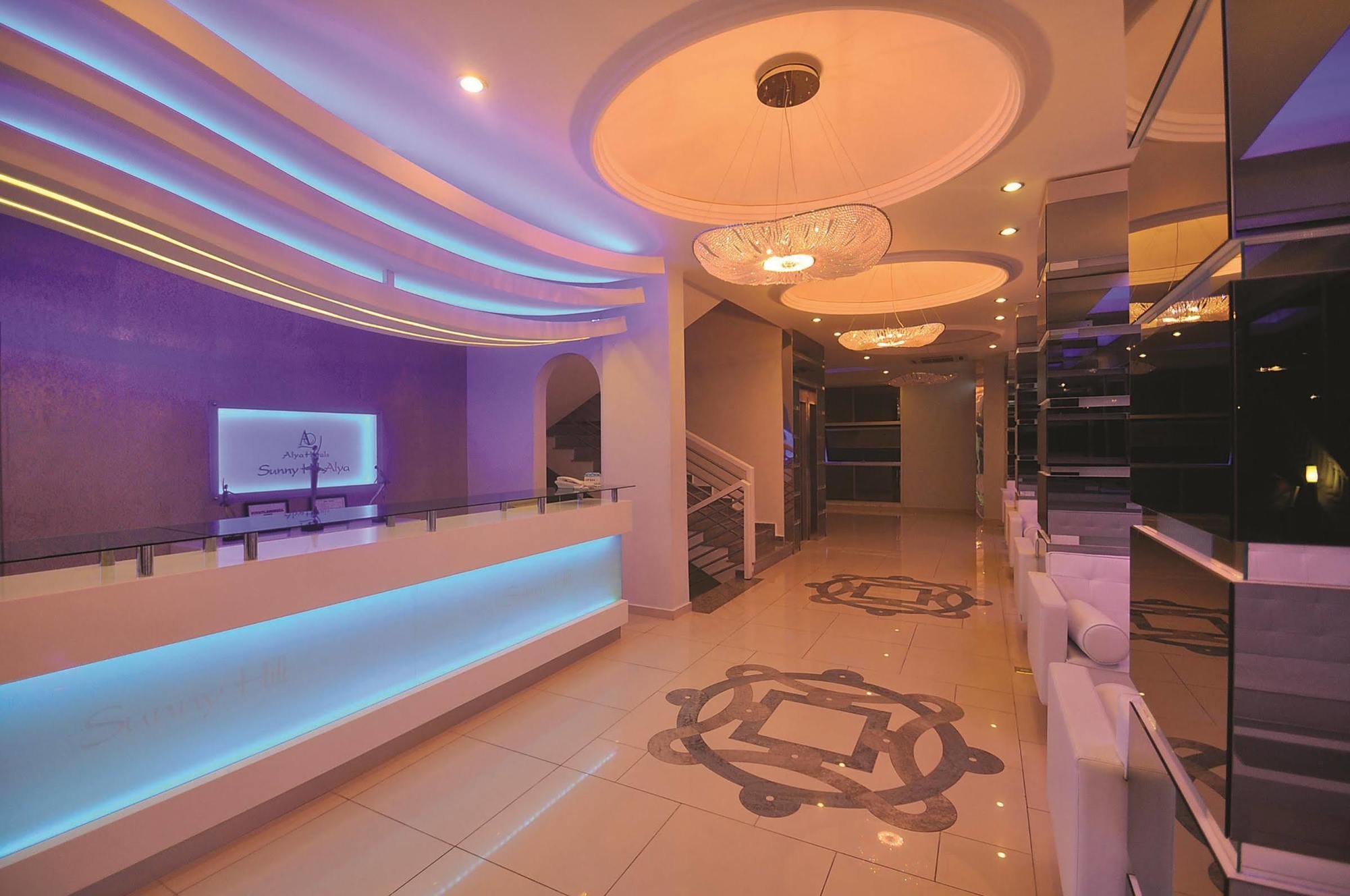 Hotell Sunny Hill Alya